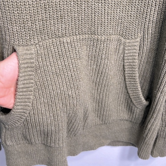 Roots Long Sleeve 100% Cotton Sweater Hoodie size L - Picture 3 of 8